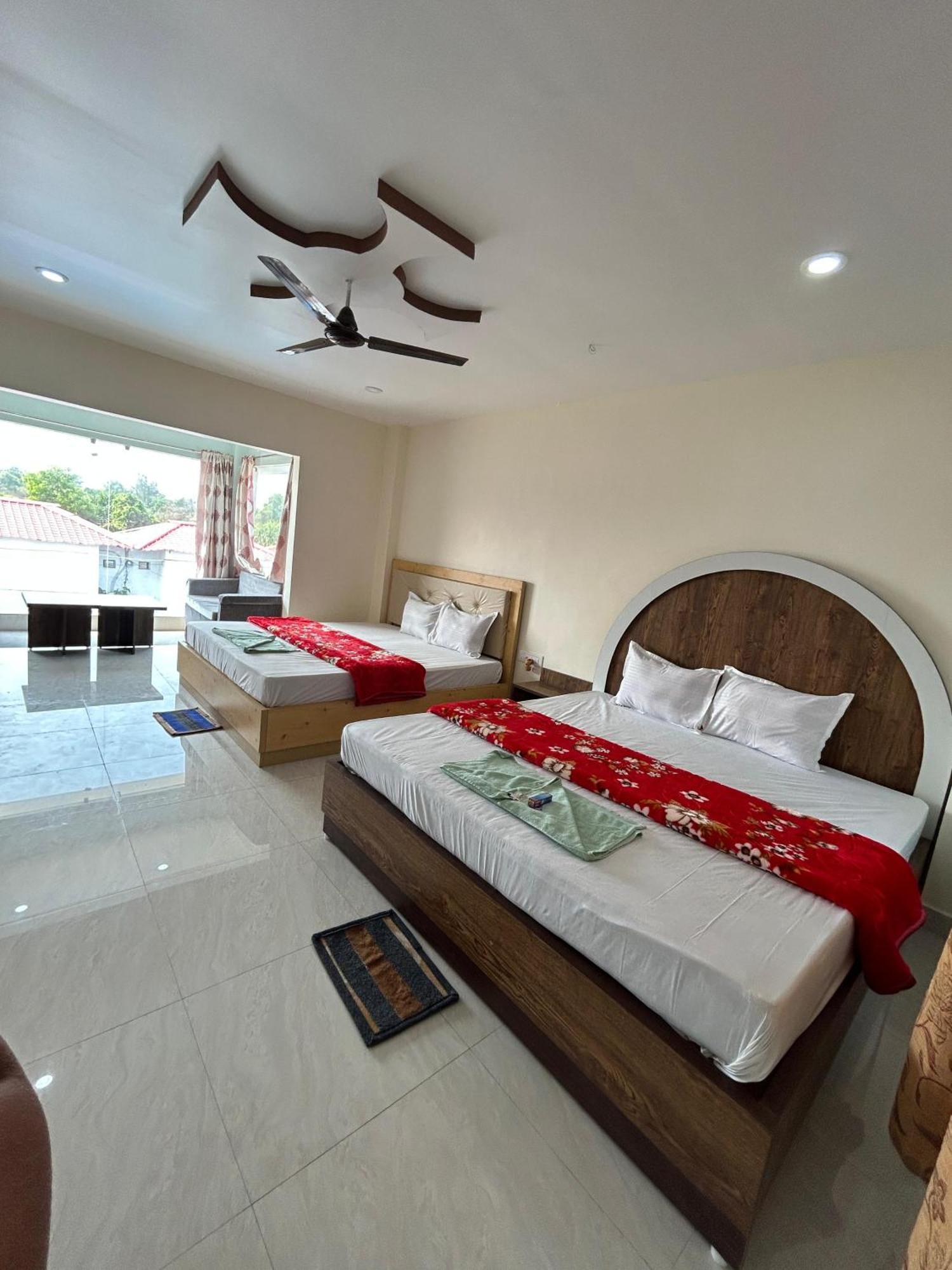 Prantik Hotel And Resorts Tajpur Extérieur photo